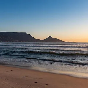 Guest house Ocean Vibes Cape Town